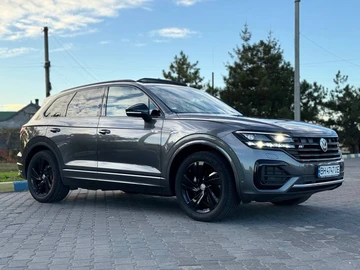 Авто Volkswagen Touareg 2021 № 8140917