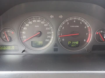 Авто Volvo Xc90 2004 № 8140950