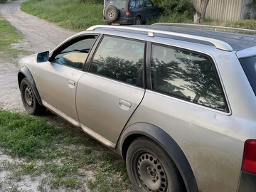 Авто Audi A6 Allroad 2001 № 8141574