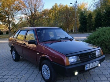 Авто ВАЗ 21099 1998 № 8141583