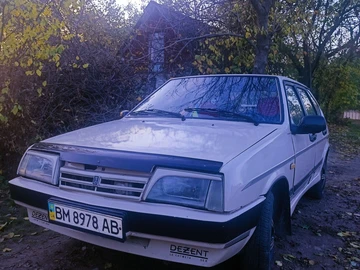 Авто ВАЗ 2109 1989 № 8141736