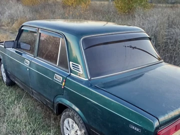 Авто ВАЗ 2107 1982 № 8141787