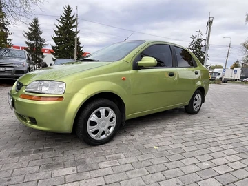 Авто Chevrolet Aveo 2005 № 8141935