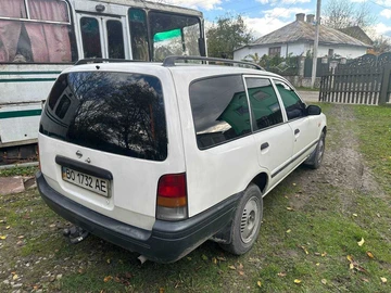 Авто Nissan Sunny 1992 № 8141974
