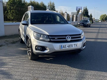 Авто Volkswagen Tiguan 2016 № 8142100