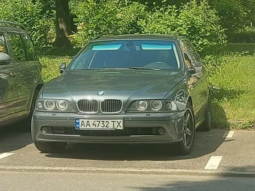 Авто BMW 5 Серия 2002 № 8142104