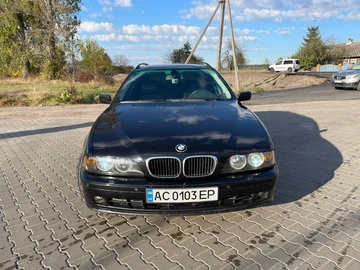 Авто BMW 5 Серия 2001 № 8142107