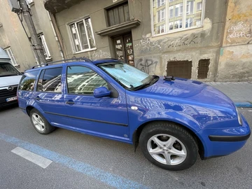 Авто Volkswagen Golf 2001 № 8142128