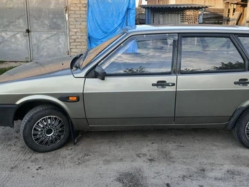 Авто ВАЗ 21093 2001 № 8142459