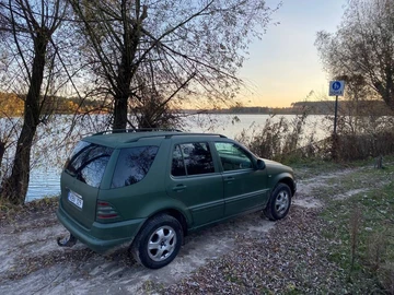 Авто Mercedes Ml Серия 2001 № 8142706