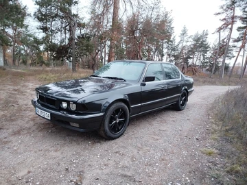 Авто BMW 7 Серия 1989 № 8142923