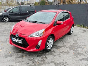 Авто Toyota Prius 2015 № 8143104