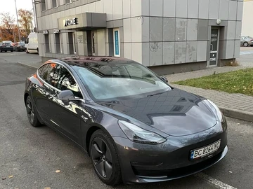 Авто Tesla Model 3 2018 № 8143609