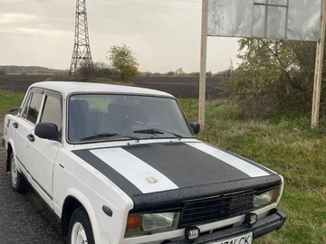 Авто ВАЗ 2105 1982 № 8143763
