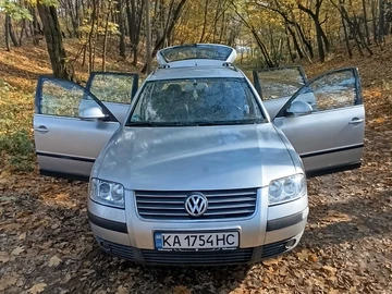 Авто Volkswagen Passat Variant 2004 № 8143773