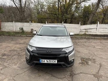 Авто Mitsubishi Outlander 2020 № 8143886