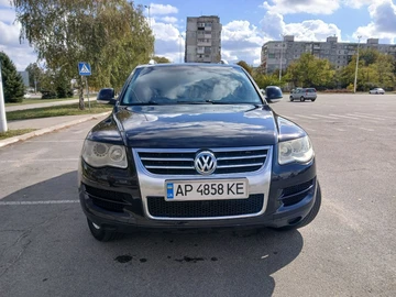 Авто Volkswagen Touareg 2007 № 8143996