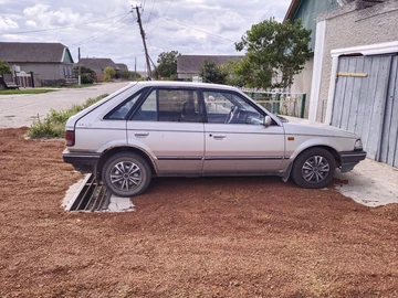 Авто Mazda 323 1989 № 8144027