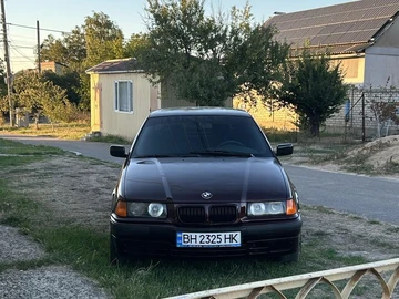 Авто BMW 3 Серия 1993 № 8144034