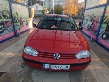Авто Volkswagen Golf 2001 № 8144211