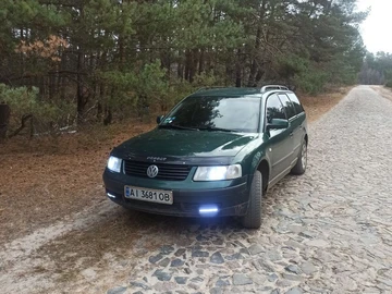 Авто Volkswagen Passat Variant 2000 № 8144224