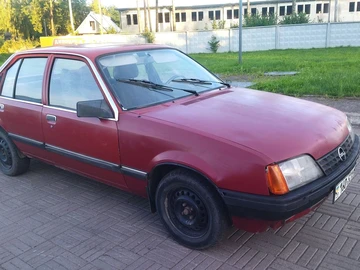 Авто Opel Rekord 1985 № 8144297