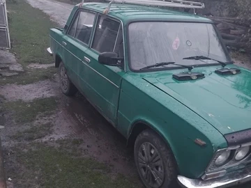 Авто ВАЗ 2103 1976 № 8144405