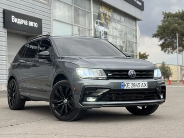 Авто Volkswagen Tiguan 2021 № 8144475