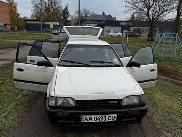 Авто Mazda 323 1991 № 8144650