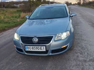 Авто Volkswagen Passat Variant 2010 № 8144827