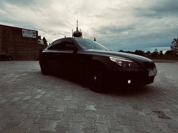 Авто BMW 5 Серия 2005 № 8144873