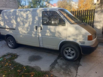 Авто Volkswagen Caravelle 2000 № 8144947