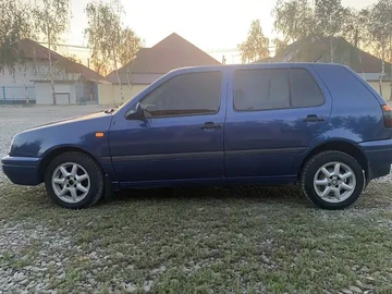 Авто Volkswagen Golf 1997 № 8144951