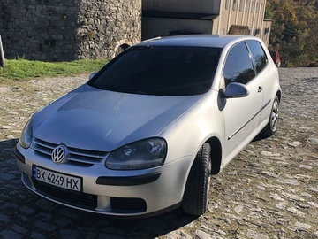 Авто Volkswagen Golf 2004 № 8144952