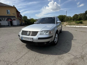 Авто Volkswagen Passat Sedan 2003 № 8144960