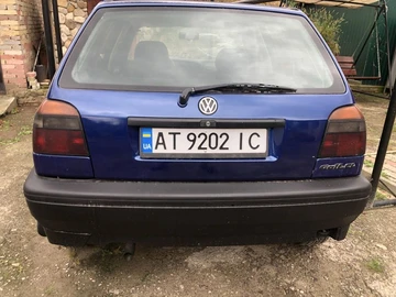 Авто Volkswagen Golf 1995 № 8145121