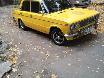 Авто ВАЗ 2103 1974 № 8145148