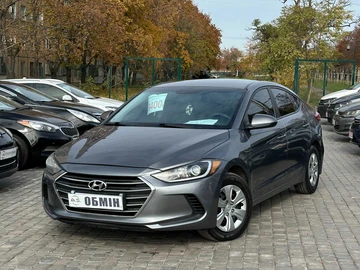 Авто Hyundai Elantra 2018 № 8145220