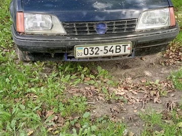 Авто Opel Rekord 1982 № 8145277