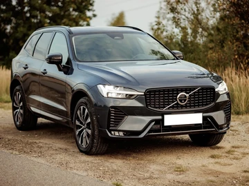 Авто Volvo Xc60 2022 № 8145377