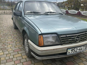 Авто Opel Ascona 1986 № 8145634