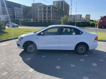 Авто Volkswagen Polo 2012 № 8145696