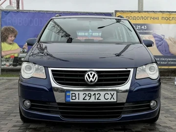Авто Volkswagen Touran 2007 № 8145979