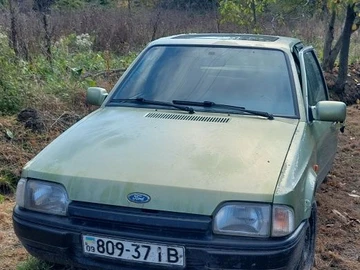 Авто Ford Escort 1989 № 8146627