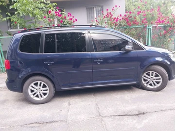 Авто Volkswagen Touran 2012 № 8146673