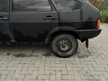 Авто ВАЗ 2109 1989 № 8146676