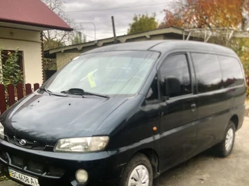 Авто Hyundai H200 1998 № 8146842