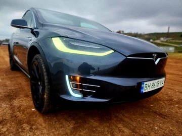 Авто Tesla Model X 2018 № 8146882