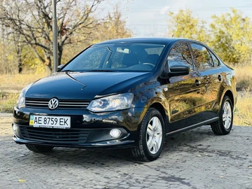 Авто Volkswagen Polo 2011 № 8146978