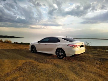 Авто Toyota Camry 2018 № 8146998